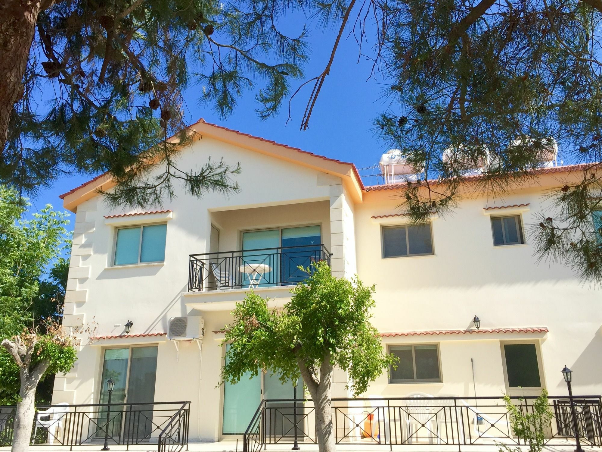 Himonas Apartments Писури Екстериор снимка